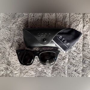 DIFF Bella sunglasses, Black Grey